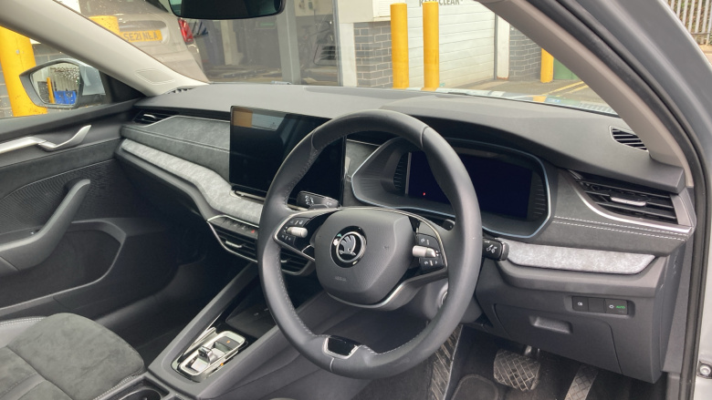 Skoda Octavia 1.5 TSI 150 e-TEC SE L 5dr DSG Petrol Hatchback